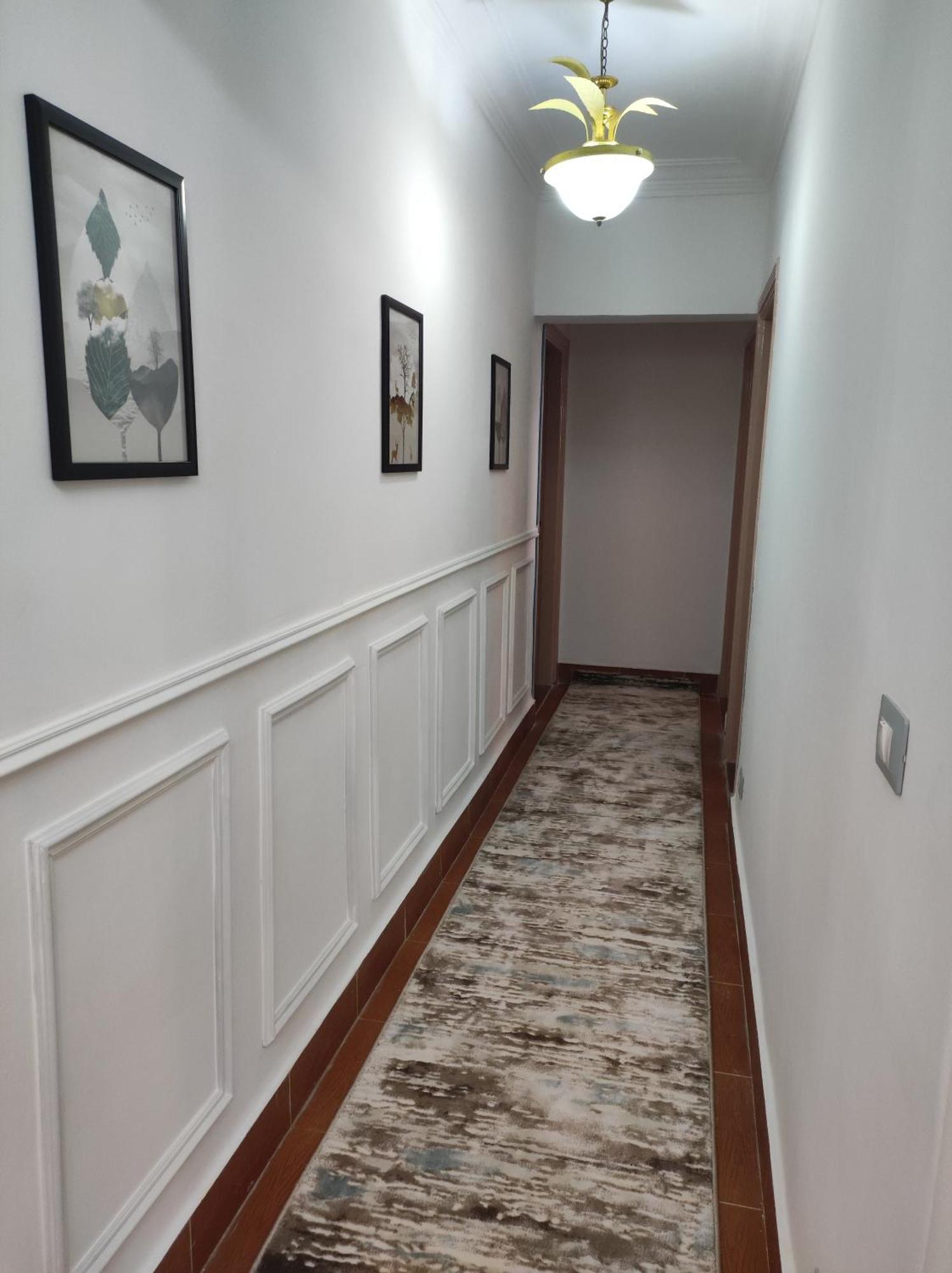 Where Landsacpe View Meets Luxury Apartment