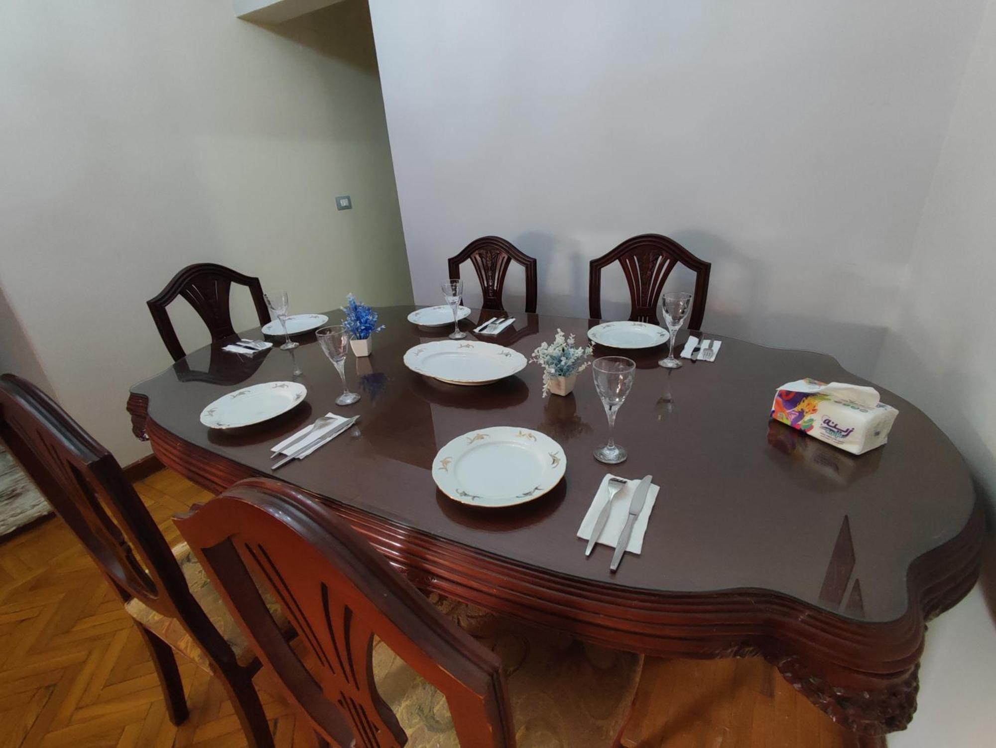 Where Landsacpe View Meets Luxury Apartment