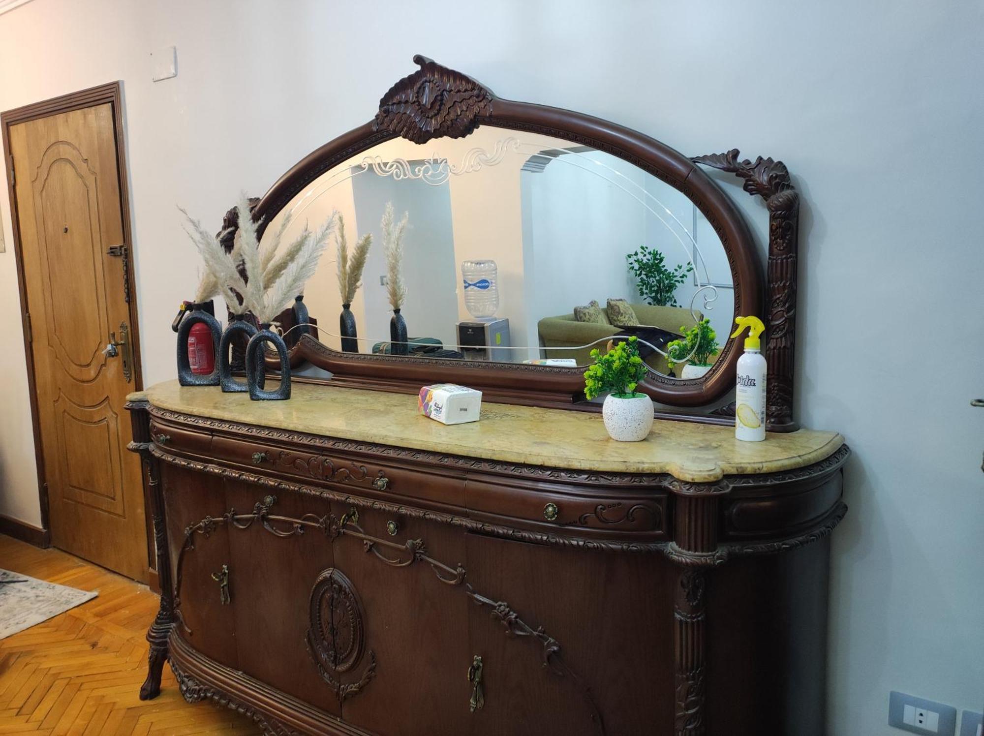 Apartment Where Landsacpe View Meets Luxury